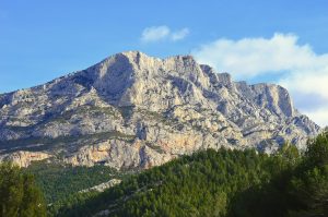 Saint Victoire Les Alpilles zomereditie