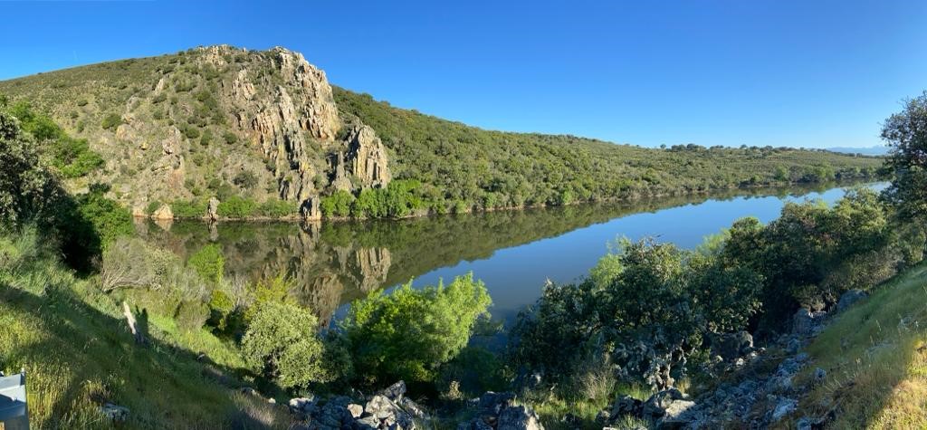 Panorama foto van de rivier de Taag, Monfrague NP,Extremadura