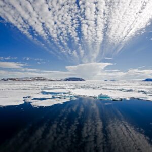 Door de ijszee van IJsland tot Spitsbergen
